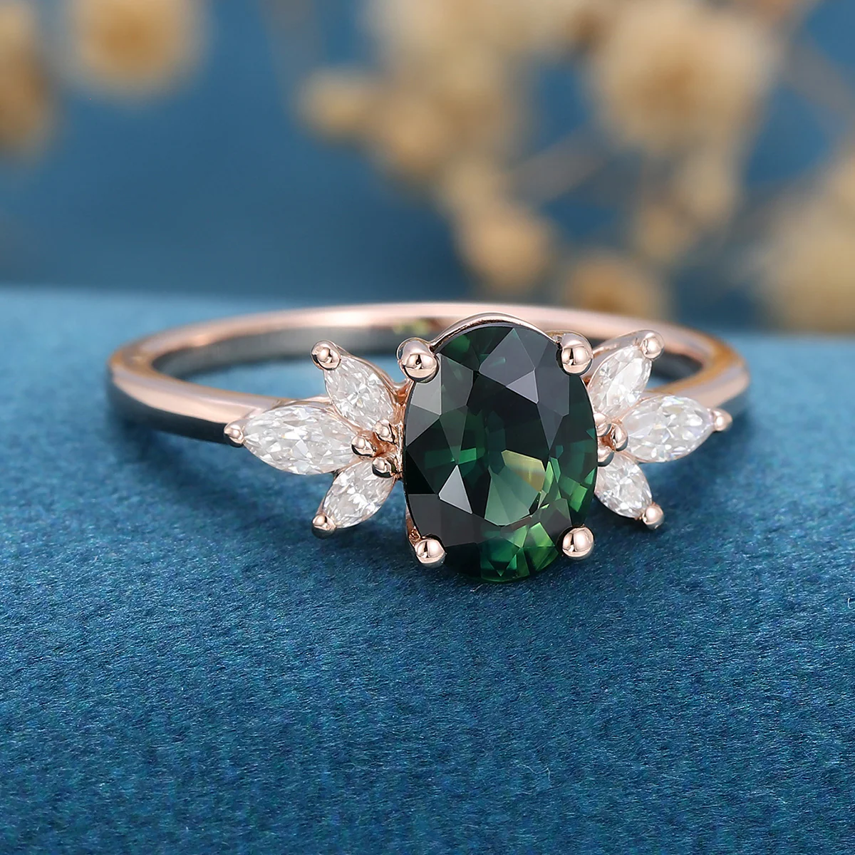 Oval cut Blue-Green Sapphire Cluster Engagement ring - Image 4