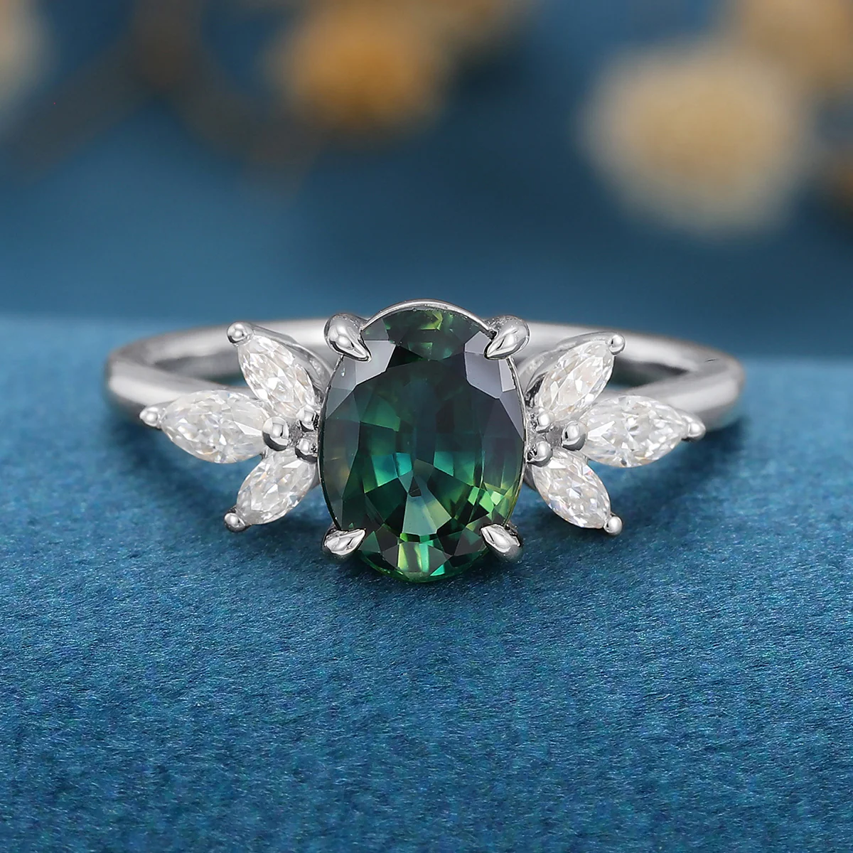 Oval cut Blue-Green Sapphire Cluster Engagement ring - Image 8