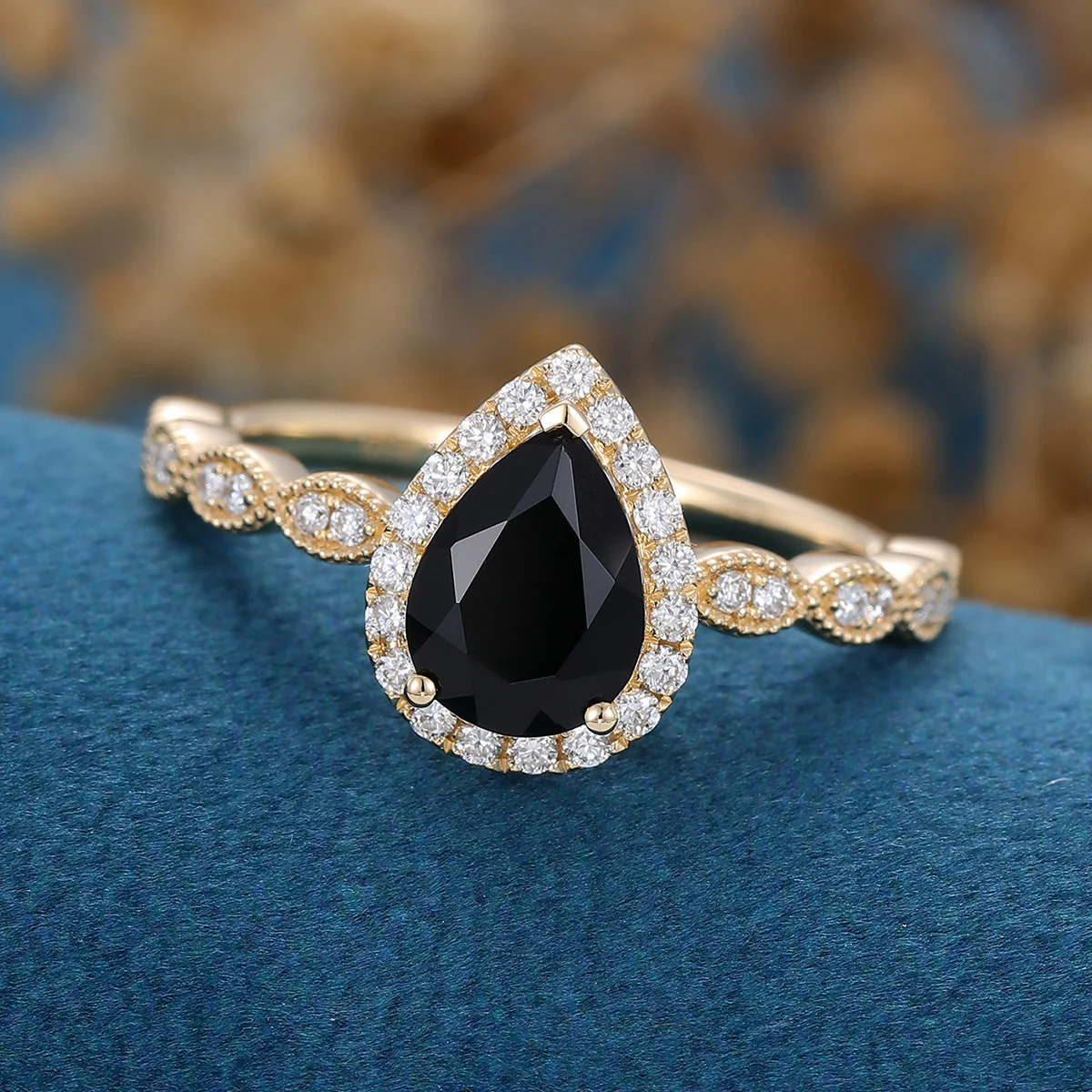 Pear cut Black Onyx  Engagement ring Bridal Set - Image 7