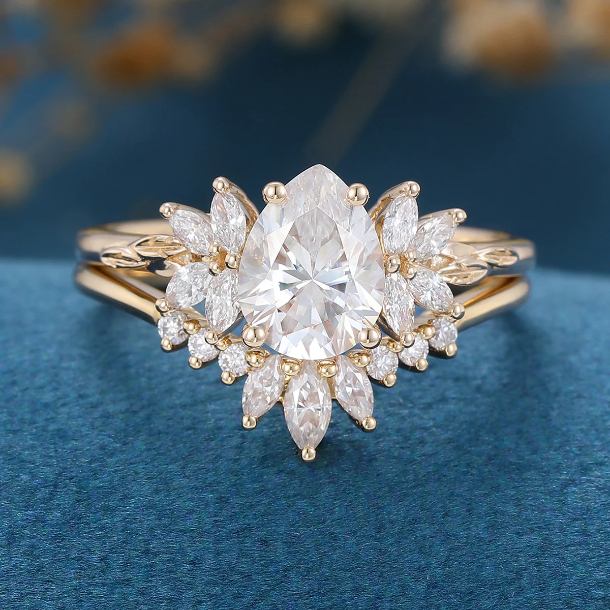 Pear cut Moissanite Cluster Engagement ring Bridal Set - Image 7