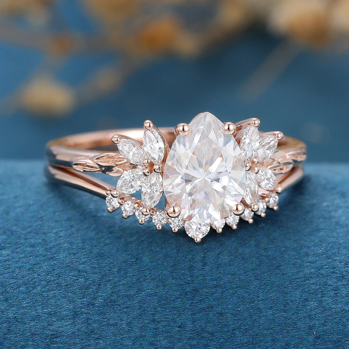 Pear cut Moissanite Cluster Engagement ring Bridal Set - Image 4