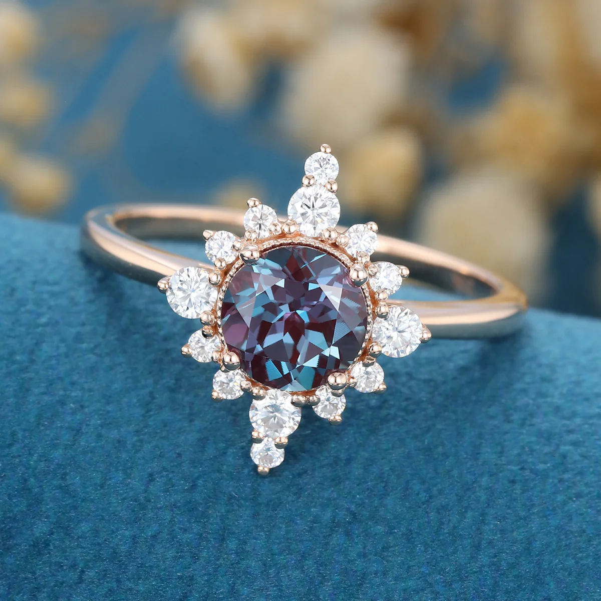 Round cut Alexandrite Halo Diamond Engagement ring - Image 4