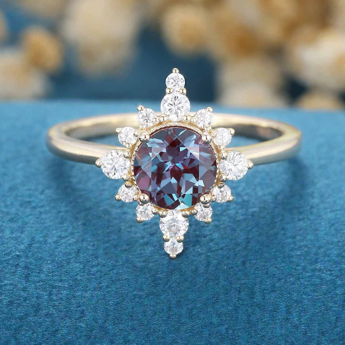Round cut Alexandrite Halo Diamond Engagement ring - Image 7