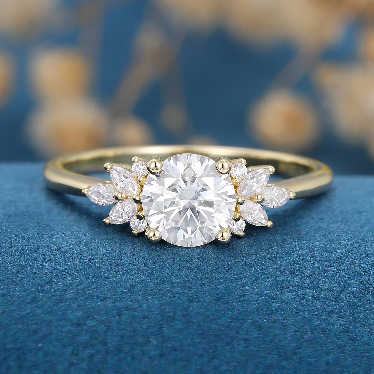 1 Carat Round cut Moissanite Cluster Engagement ring - Image 8