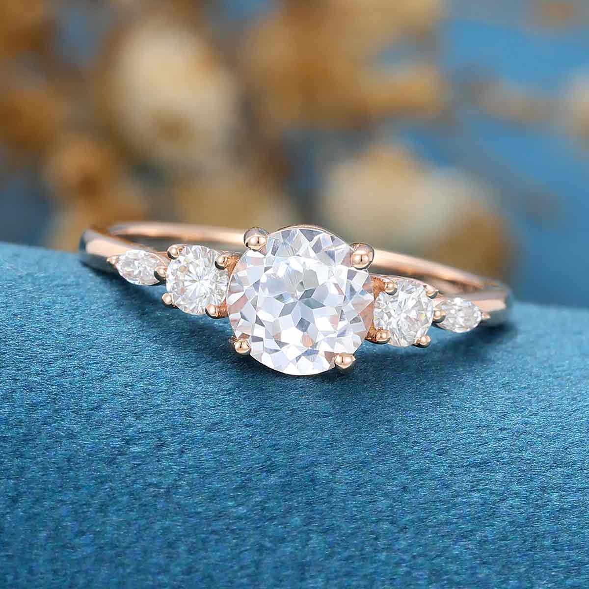 Round cut White sapphire engagement ring - Image 4