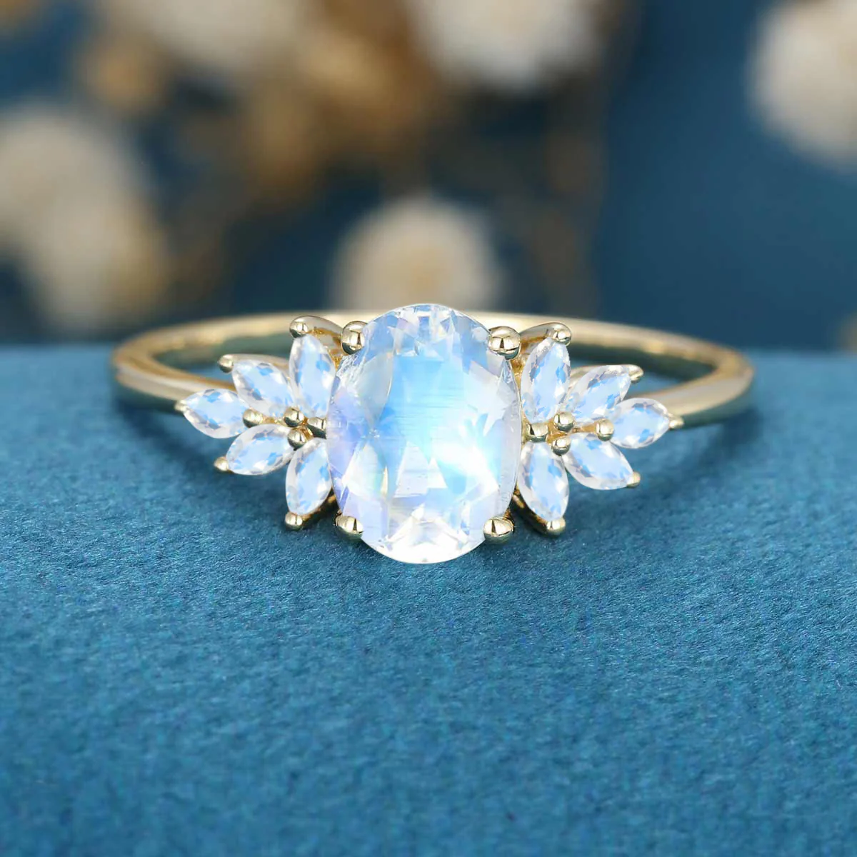 Oval cut moonstone cluster Engagement ring - Image 8