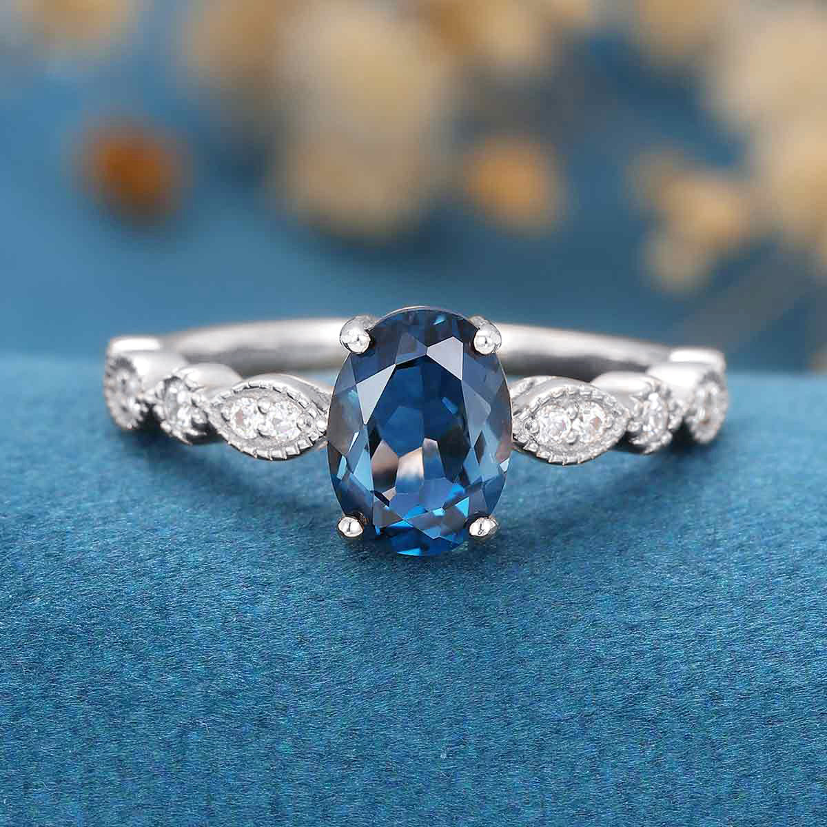 1.6Carat Oval cut London Blue Topaz Engagement ring - Image 7