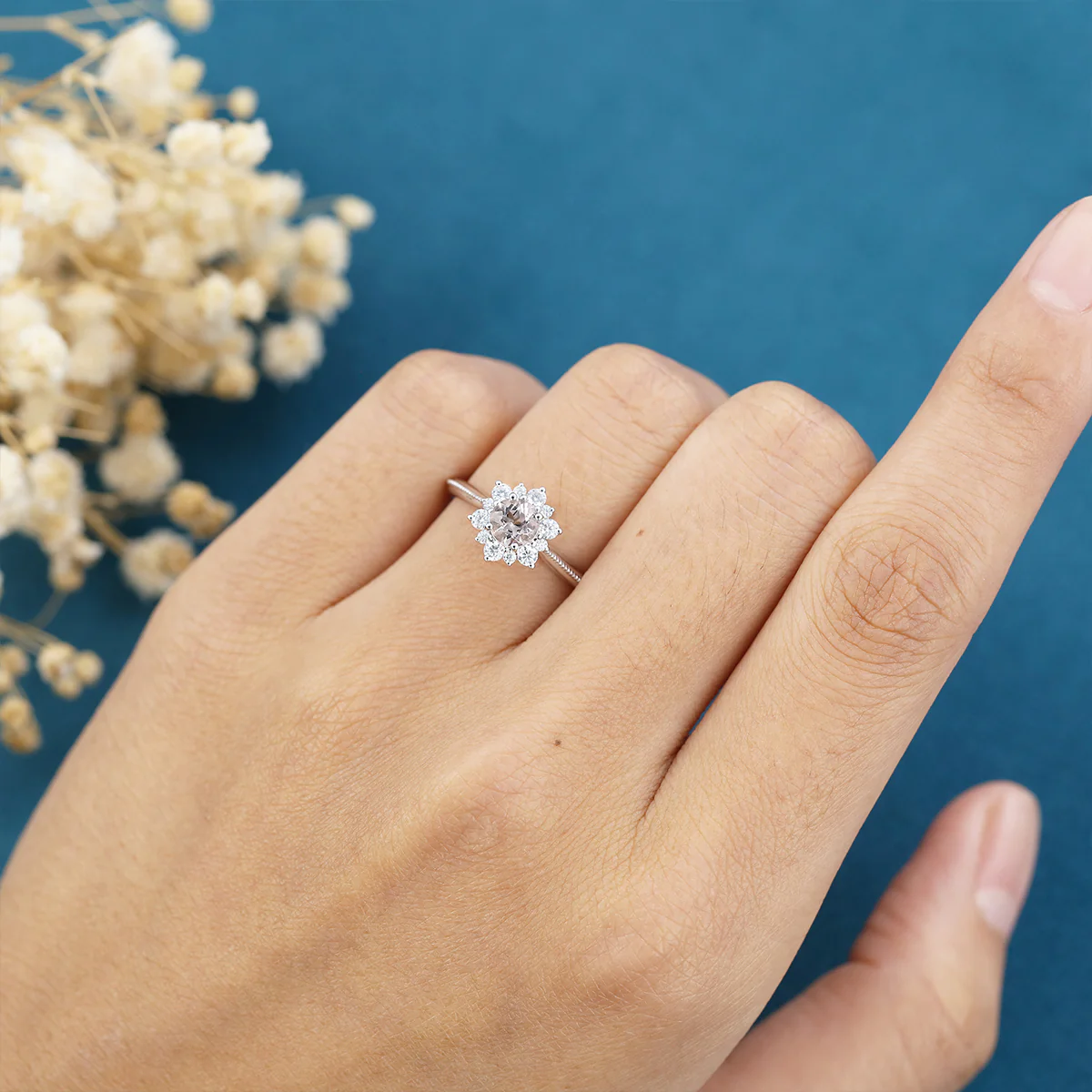 5mm Round cut Morganite Flower Halo Engagement ring - Image 2