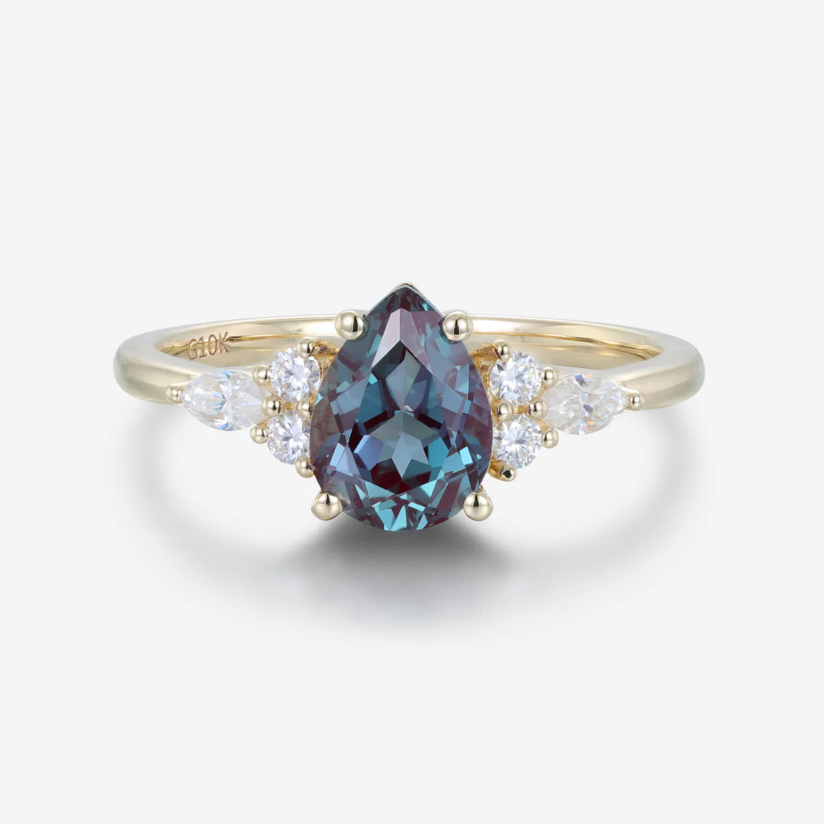 Pear shaped Lab Alexandrite Cluster Engagement ring - Image 8